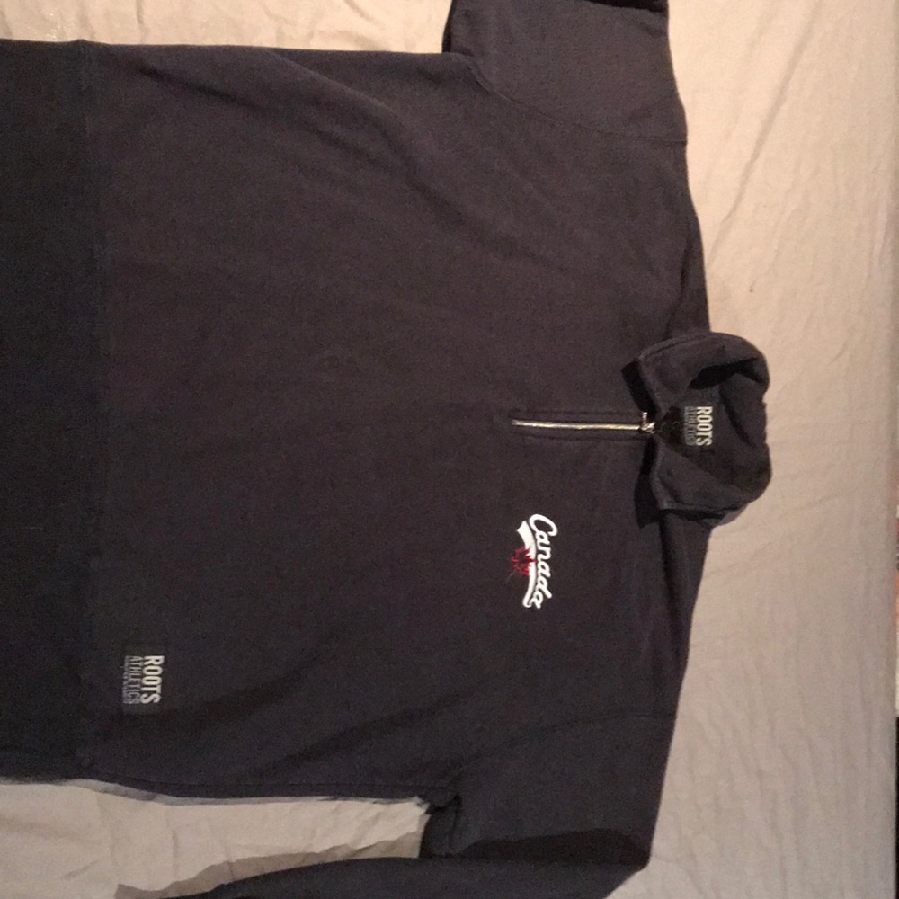 Roots athletics sweat shirt